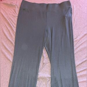 gilly hicks yoga pants